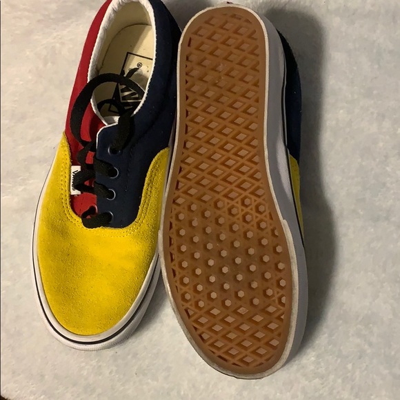 Kids Vans “Off The Wall” brand new size 5! - Picture 2 of 6